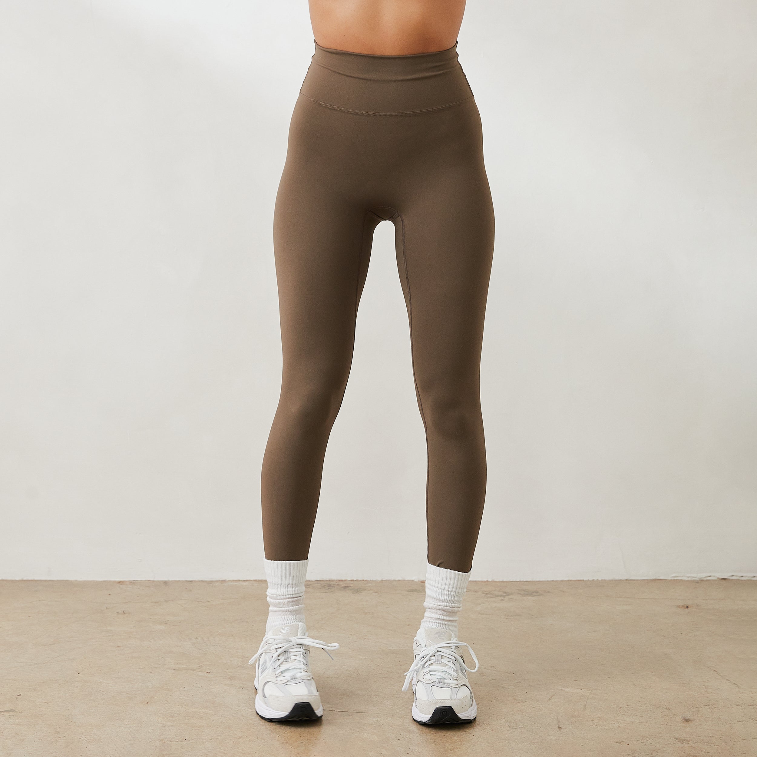 Sally Leggings in Taupe