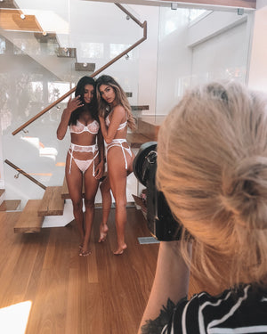INTIMATES INSIDER|https://loungeunderwear.com/blogs/news/intimates-insider-behind-the-scenes-with-belle-and-nathalya