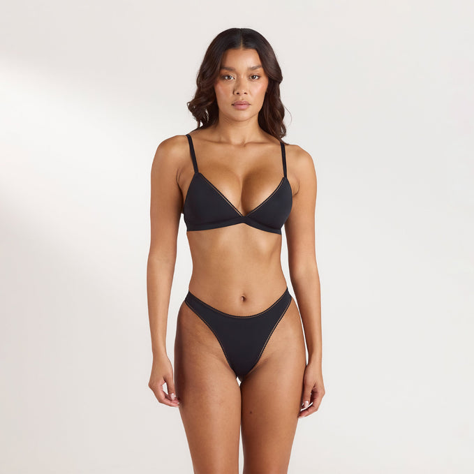 Comfort Triangle Bralette in Black