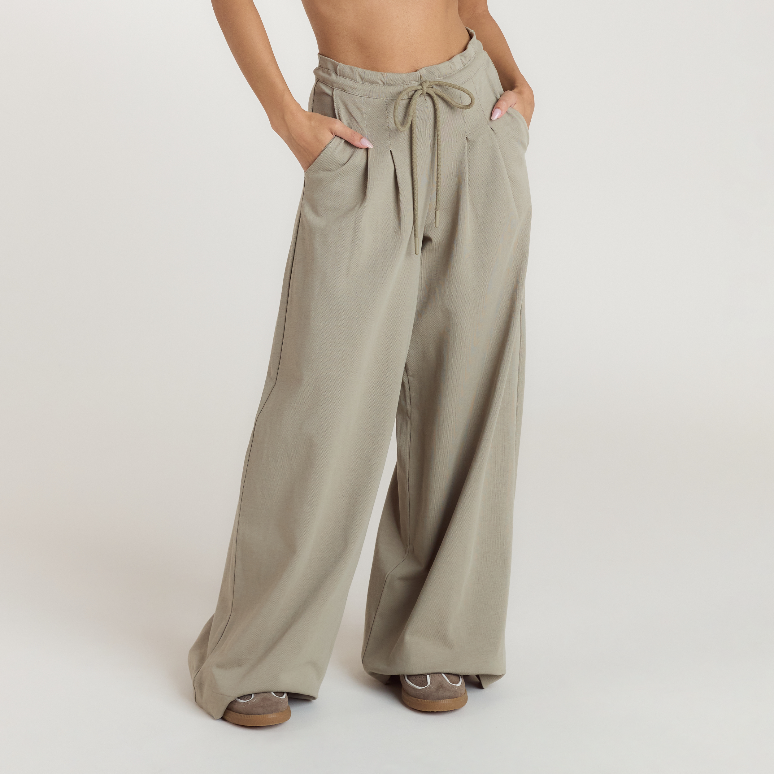 Pleated Wide-Leg Trousers - Thyme