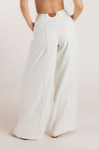 Wide-Leg Pleat Detail Trousers - Off White alternate