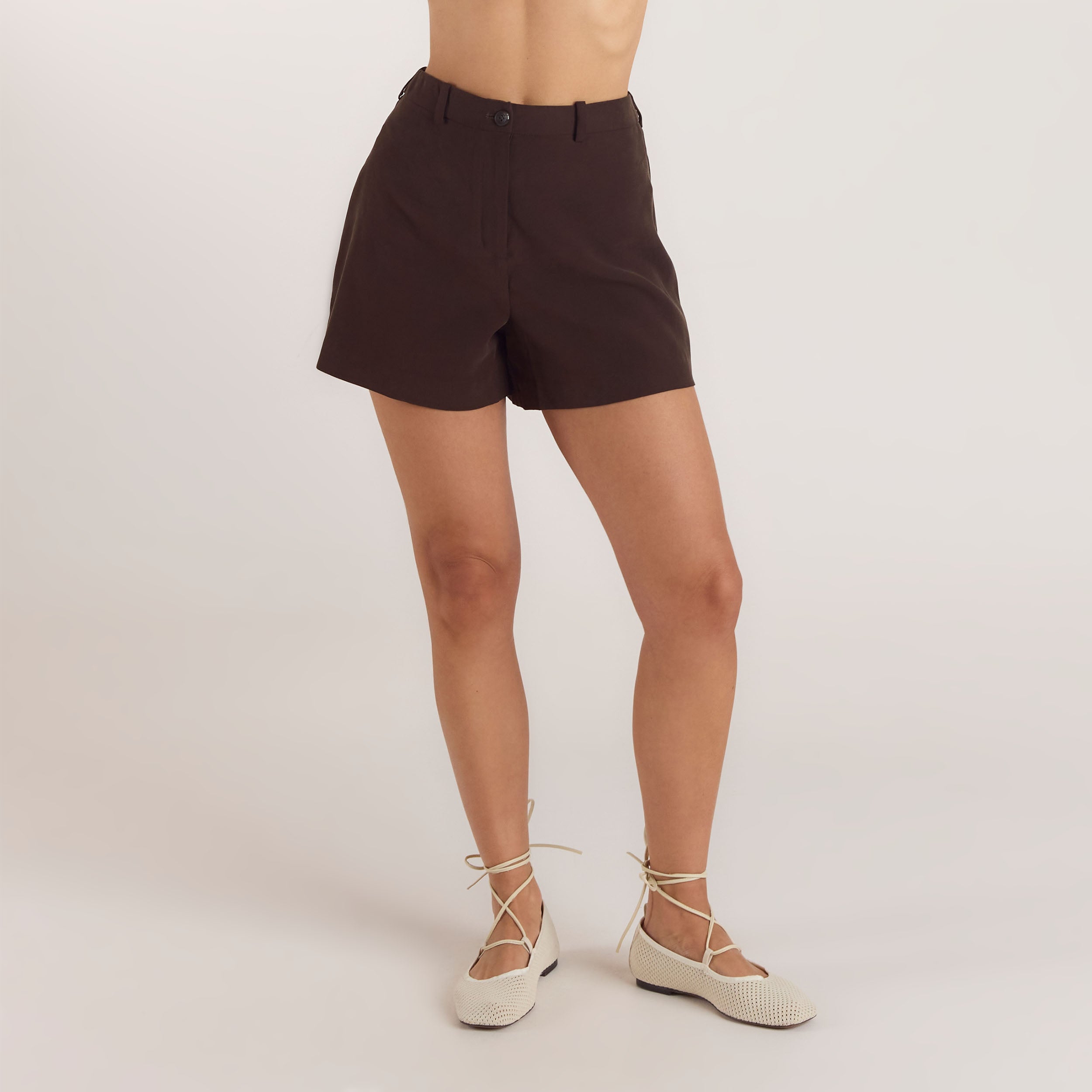 High-Waisted Tailored Shorts | High-Waisted Tailored Shorts - Chocolate