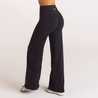 ContourSoft Straight-Leg Leggings - Black